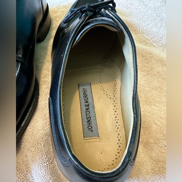 Black leather Johnston & Murphy size 11 men’s dress shoes - Picture 4 of 5